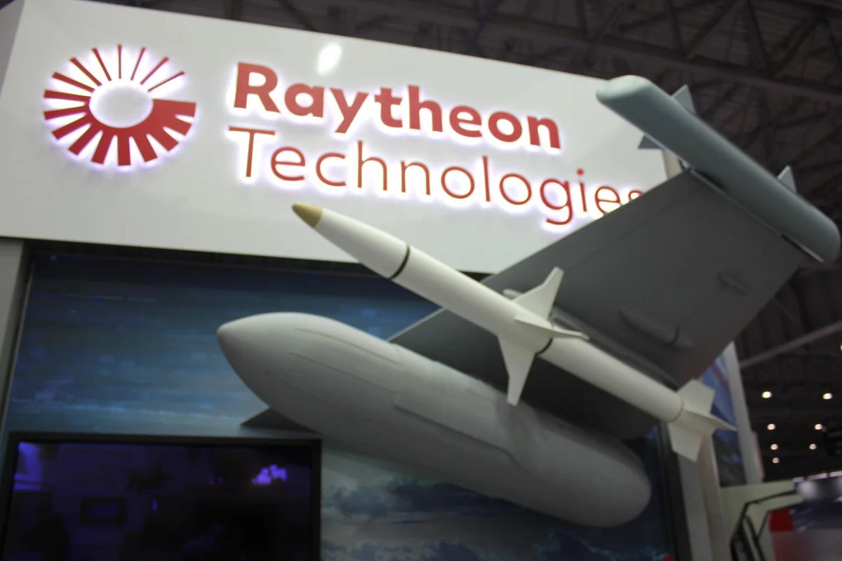 Raytheon director and his wife killed in plane crash in US