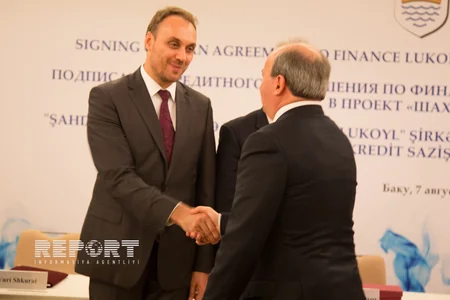 EBRD və LUKoil Bakıda kredit müqaviləsi imzalayıb - FOTO