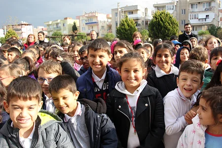 “Petkim”in dəstəyi ilə Əliağa bölgəsinin ibtidai məktəblərində aksiya keçirilib