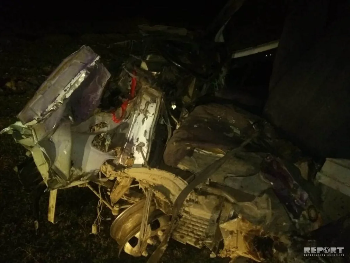 Qaxda mikroavtobus yük avtomobili ilə toqquşub, ölən və xəsarət alan var - FOTO - VİDEO - ƏLAVƏ OLUNUB