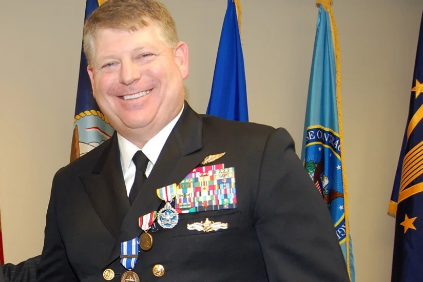 Контр-адмирал ВМС США осужден за коррупцию