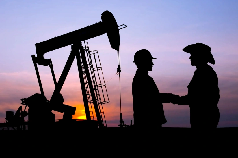 США принимают заявки на аукцион по продаже нефти из стратегических резервов