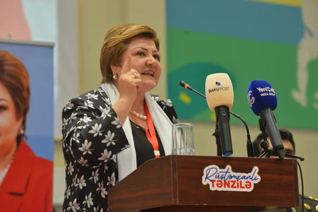 Tənzilə Rüstəmxanlı təşviqat kampaniyaları içərisində ən böyük görüşünü keçirib