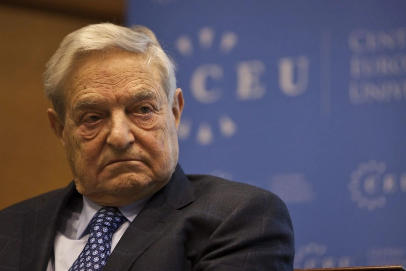 Сорос назвал Facebook и Google угрозами для общества