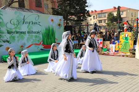 Bakının abad məhəllələrində bayram şənlikləri və konsert proqramları təşkil edilir