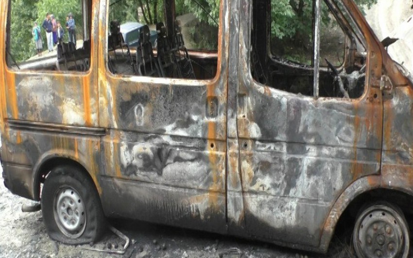 Astarada 2 mikroavtobusu yandıran şəxs saxlanılıb