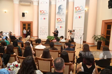 Gənc rəssam: İlk dəfə portret əsərimdə Ümummilli Lideri çəkmişəm