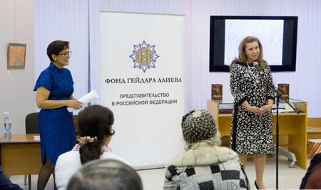 Moskvada azərbaycanlı rəssamın əsərlərindən ibarət “Fırça və söz ustası” adlı sərgi açılıb