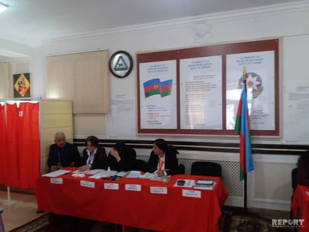 Nəsimi-Səbail dairəsinin 5 saylı məntəqəsində 21 nəfər səs verib - FOTO