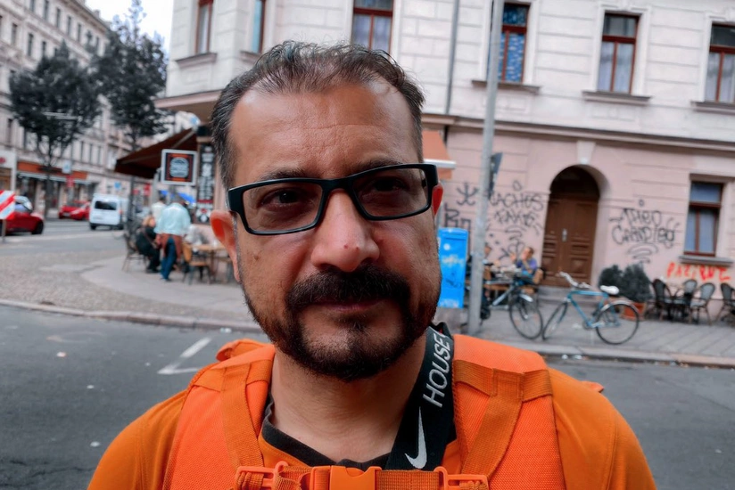 Əfqanıstanın sabiq naziri Almaniyada pizza kuryeri işləyir