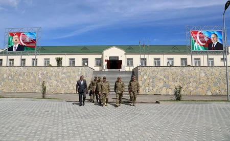 Presidential Aide, Defense Minister inspect newly-constructed foremost military unit  VIDEO
