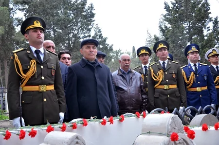 ​Müdafiə Nazirliyi görkəmli sərkərdə Əlağa Şıxlinskinin xatirəsini yad edib