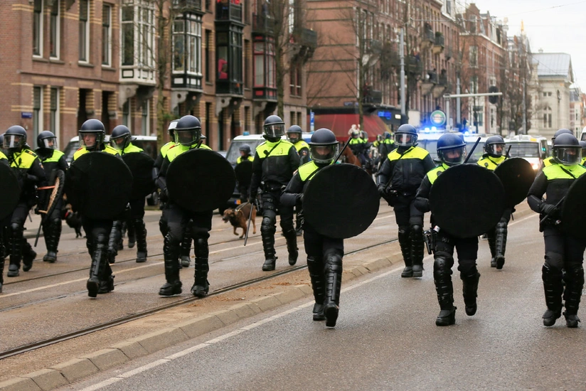 Haaqada eritreyalıların iştirakı ilə iğtişaşlar olub