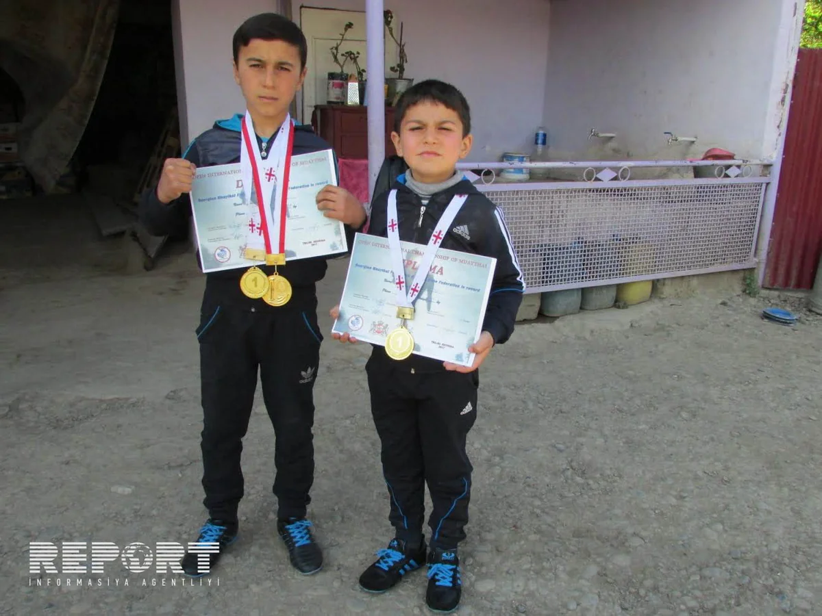 Tbilisidə 10 yaşlı azərbaycanlı erməni idmançını məğlub edib - FOTO