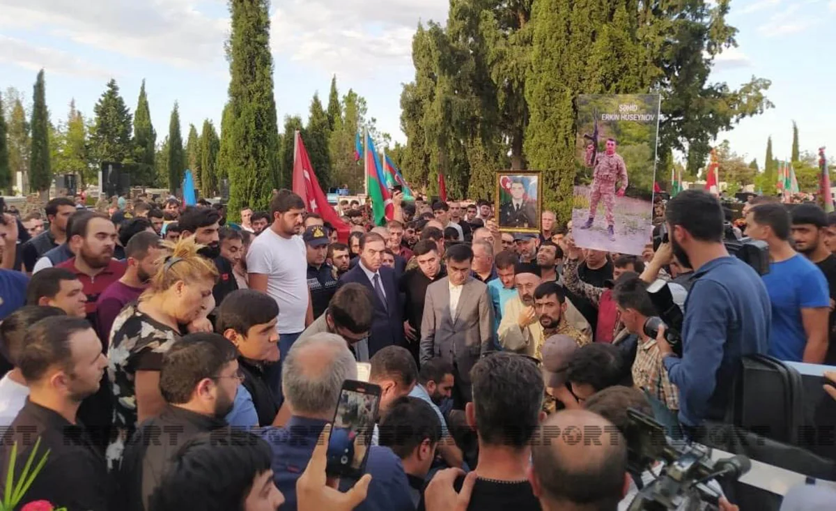 Gəncədə Azərbaycan Ordusunun şəhid leytenantı dəfn olunub