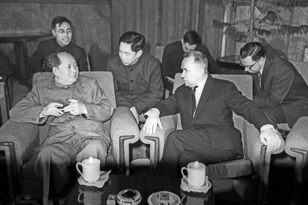 Mao Szedunun imzaladığı menyu 275 min dollara satılıb