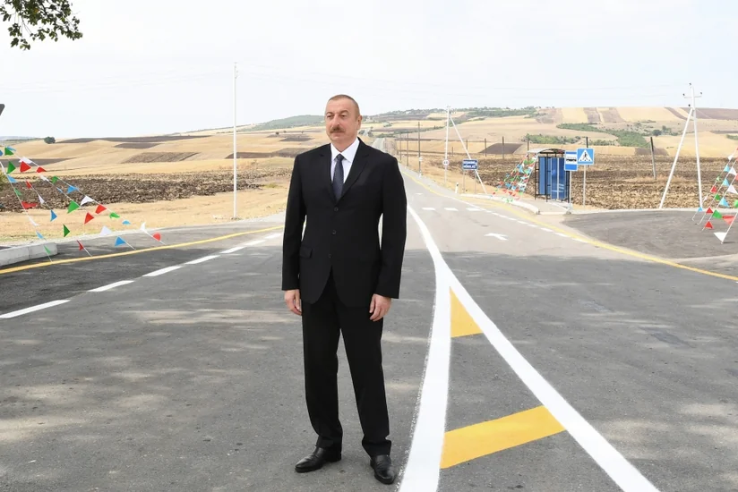 Prezident İsmayıllıda yol açılışında iştirak edib