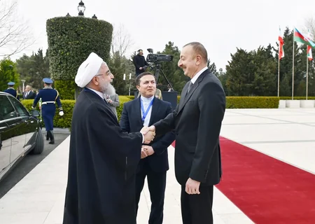 Azərbaycanda İran Prezidenti Həsən Ruhaninin rəsmi qarşılanma mərasimi olub