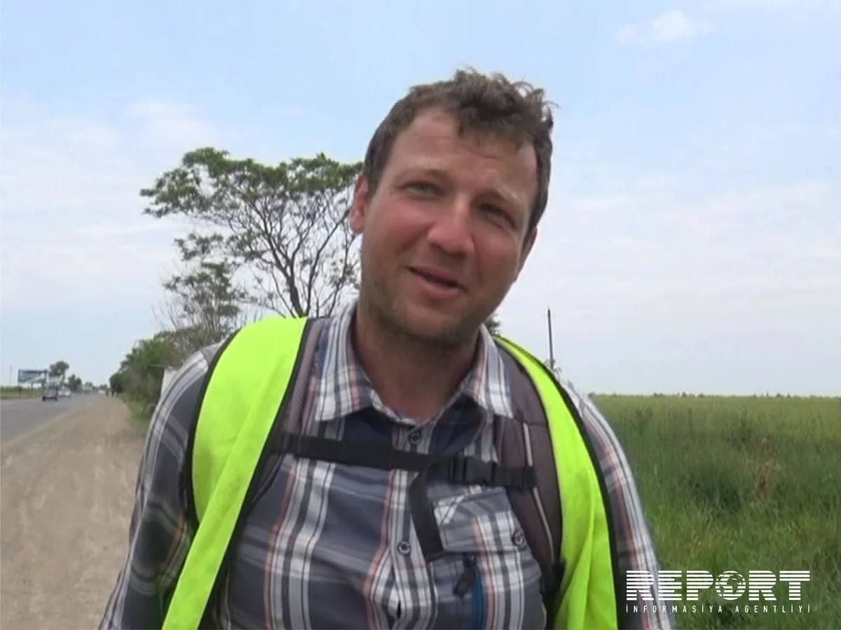 Alman s​əyyah 8 ölkəni piyada keçərək Azərbaycana çatıb - FOTO