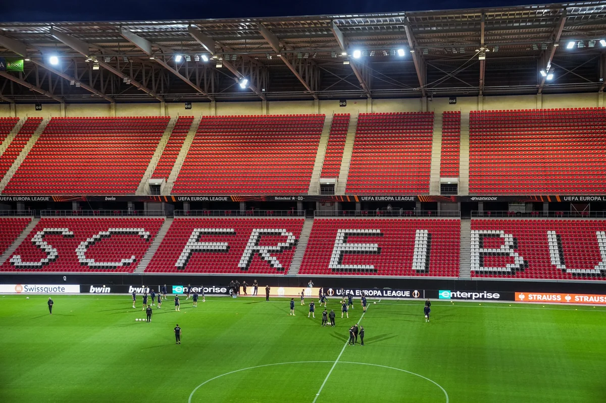 Qarabağ Frayburqla oyun öncəsi son məşqinə çıxıb