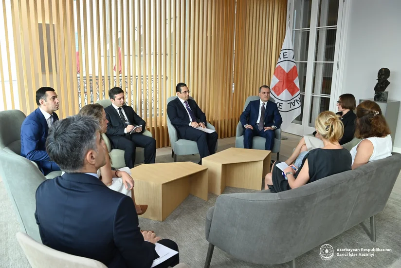 Ceyhun Bayramov BQXK-nın prezidenti ilə regiondakı son vəziyyəti müzakirə edib - YENİLƏNİB