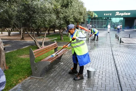 Bu gün Bakının 554 küçəsi yuyulub - YENİLƏNİB