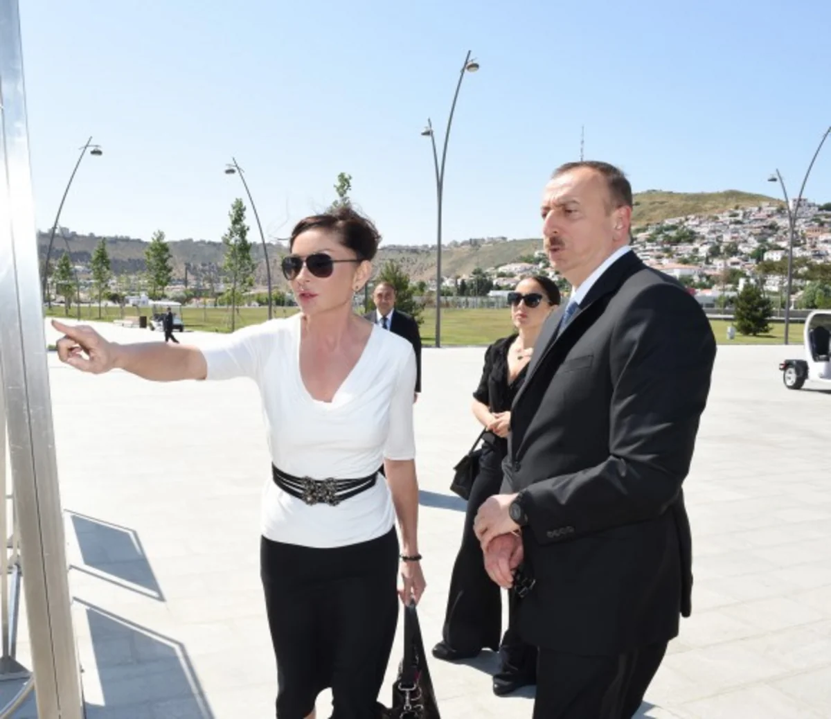 Azərbaycan Prezidenti İlham Əliyev Bayıl bulvarının açılışında iştirak edib - FOTO
