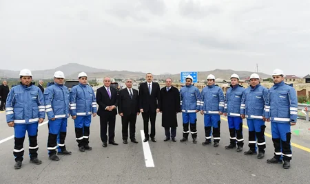 Prezident İlham Əliyev Qobustan rayonuna səfərə gedib