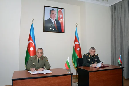 Подписан документ по сотрудничеству между военными академиями Азербайджана и Болгарии