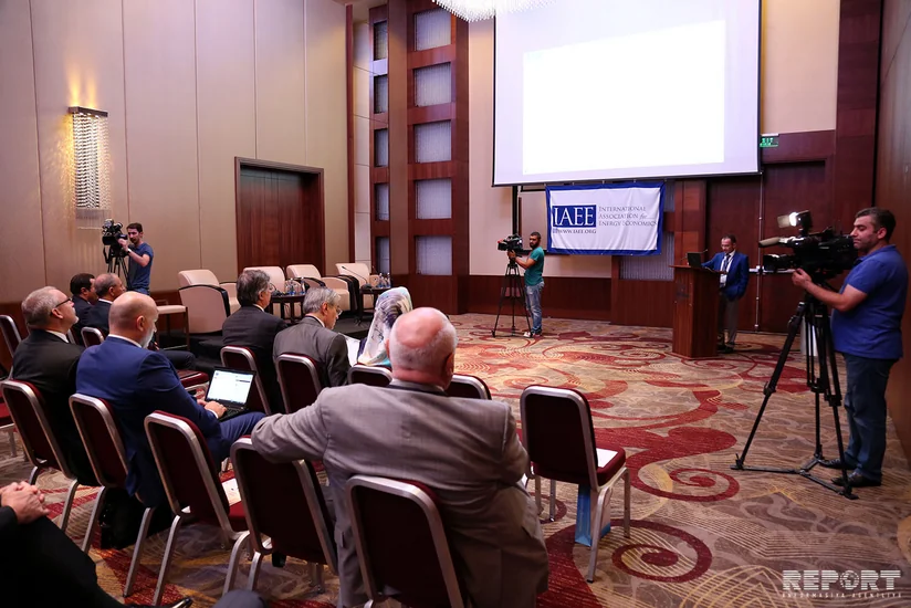 В Баку начала работу международная энергетическая конференция