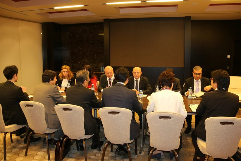 Energetika naziri Yaponiyanın iqtisadiyyat, ticarət və sənaye üzrə parlament nazirinin müavini ilə görüşüb