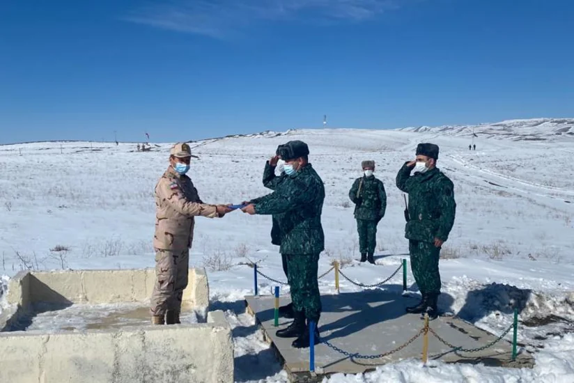 ГПС: Ирану вернули оказавшийся на территории Азербайджана флаг