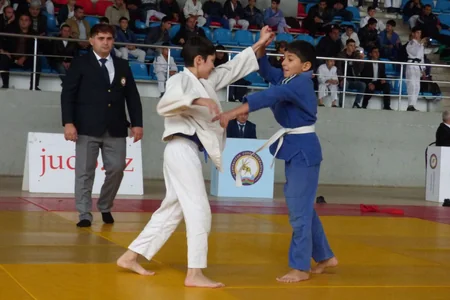 Cüdo üzrə yeniyetmələr arasında region birinciliyi davam edir