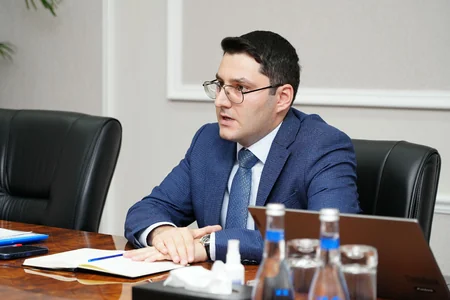 Fərid Əhmədov “Yüksəliş” müsabiqəsinin qalibləri ilə görüşüb