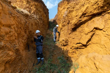 Tutxun sahəsində geoloji kəşfiyyatın aparılması üçün minalardan təmizlənir