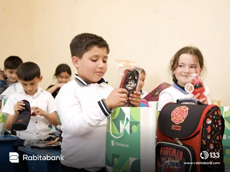 Rabitəbankdan Ümumdünya Kitab Günündə Ağdam kənd məktəbinə dəstək