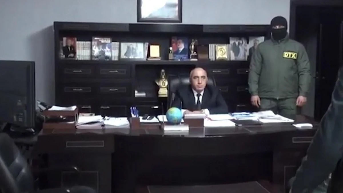 Ağstafanın həbsdə olan icra başçısı və müavininin məhkəməsi təxirə salındı