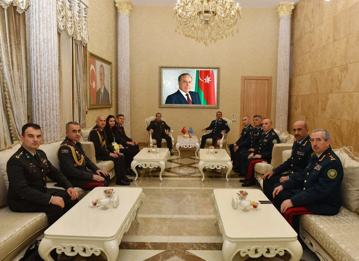 Azərbaycanla Türkiyə arasında müdafiə və sərhəd təhlükəsizliyi istiqamətində əlaqələr müzakirə edilib