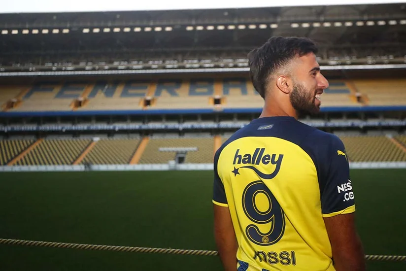 Fənərbağça uruqvaylı hücumçunu birdəfəlik transfer edib