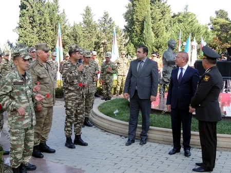 Murovdağ döyüşçüləri Üzeyir Hacıbəyli və Əhməd Cavadın xatirəsini yad edib