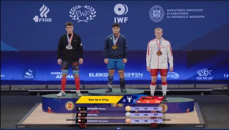 Azərbaycan ağırlıqqaldıranı Moldovada üç qızıl medal qazanıb