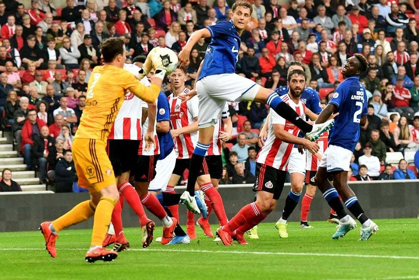 Qarabağın istədiyi daha bir qapıçı komandasında qalıb