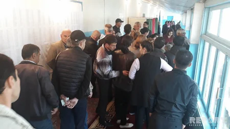 Lənkəranda seçki məntəqələrində seçici sıxlığı yaranıb - FOTO - VİDEO