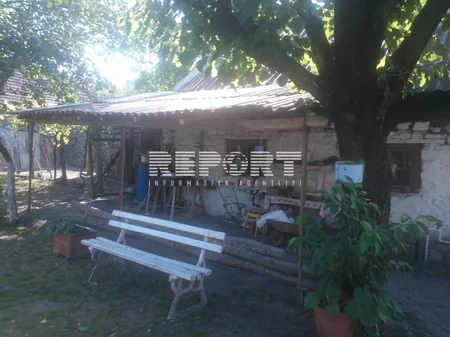 Qaxda 58 yaşlı kişi intihar edib - FOTO
