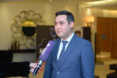 Rafael Ağayev Bizon brendi ilə əməkdaşlıq müqaviləsi imzalayıb - VİDEO