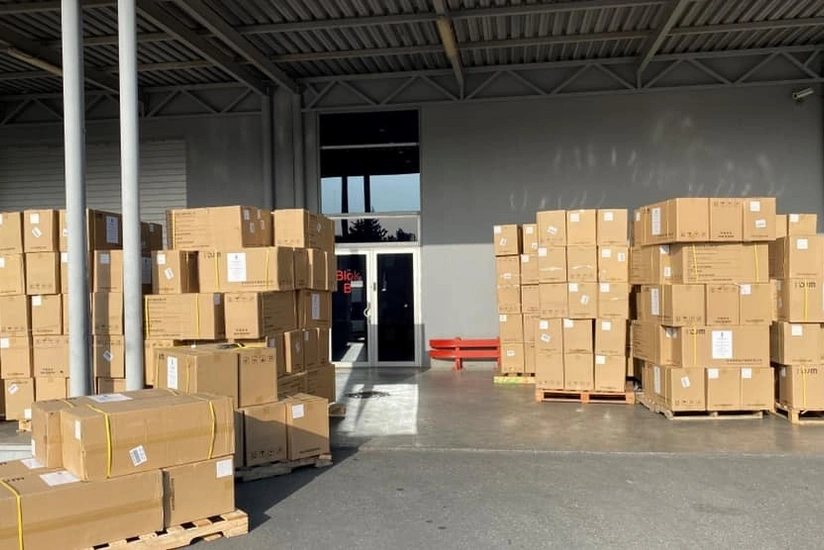 Азербайджан закупил 50 000 медицинских защитных очков