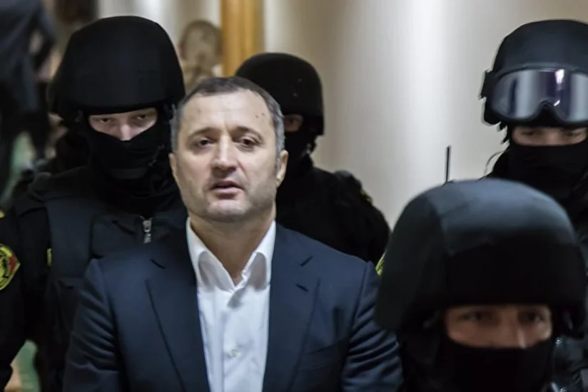 Бывший премьер Молдовы  приговорен к 9 годам лишения свободы