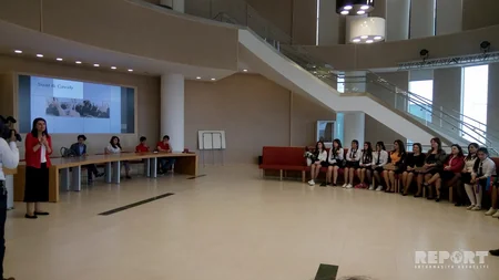 “ADA” Universitetində Məktəbdən universitetə gedən yol adlı layihə çərçivəsində tədbir keçirilib