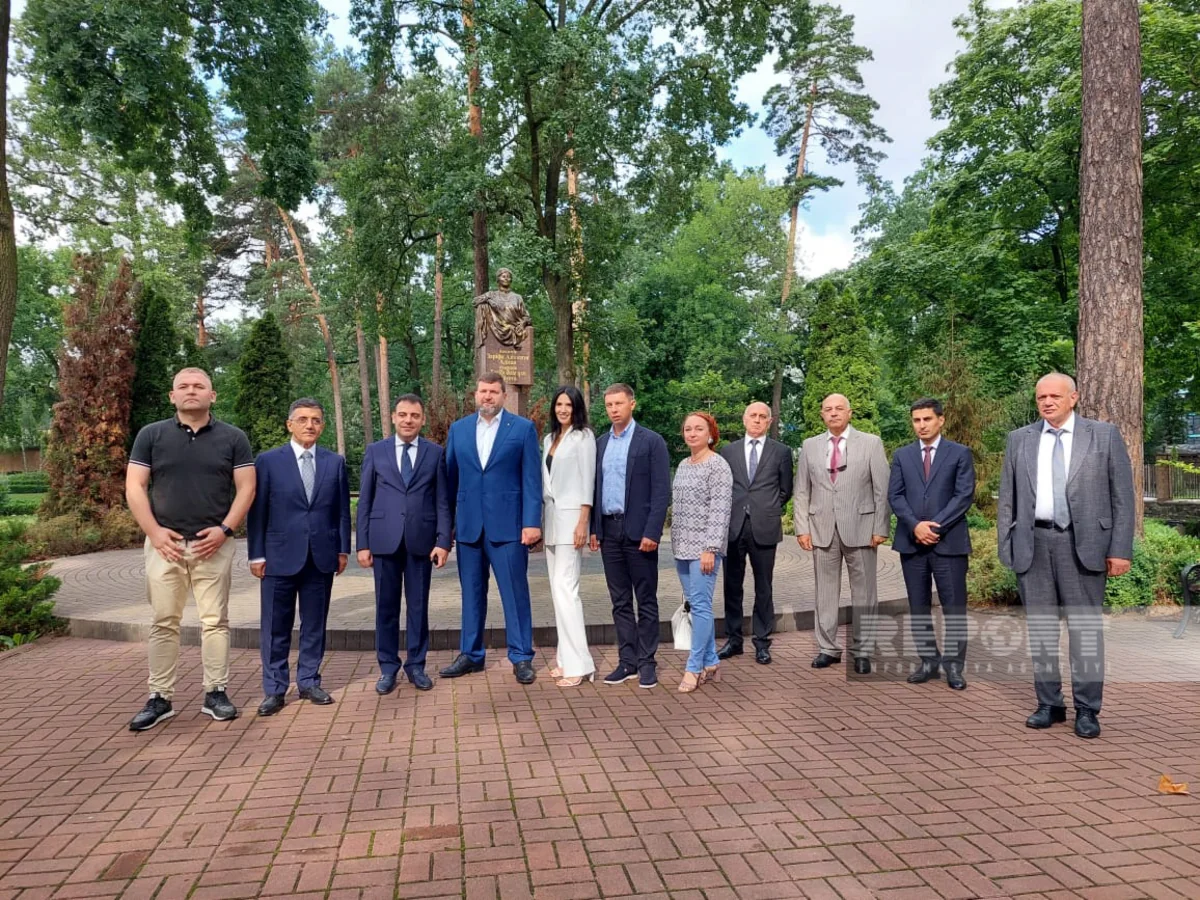 Azerbaijani officials to make preliminary assessment of restoration work in Irpin