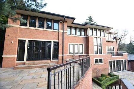 Kriştianu Ronaldu İngiltərədəki malikanəsini satıb - FOTO